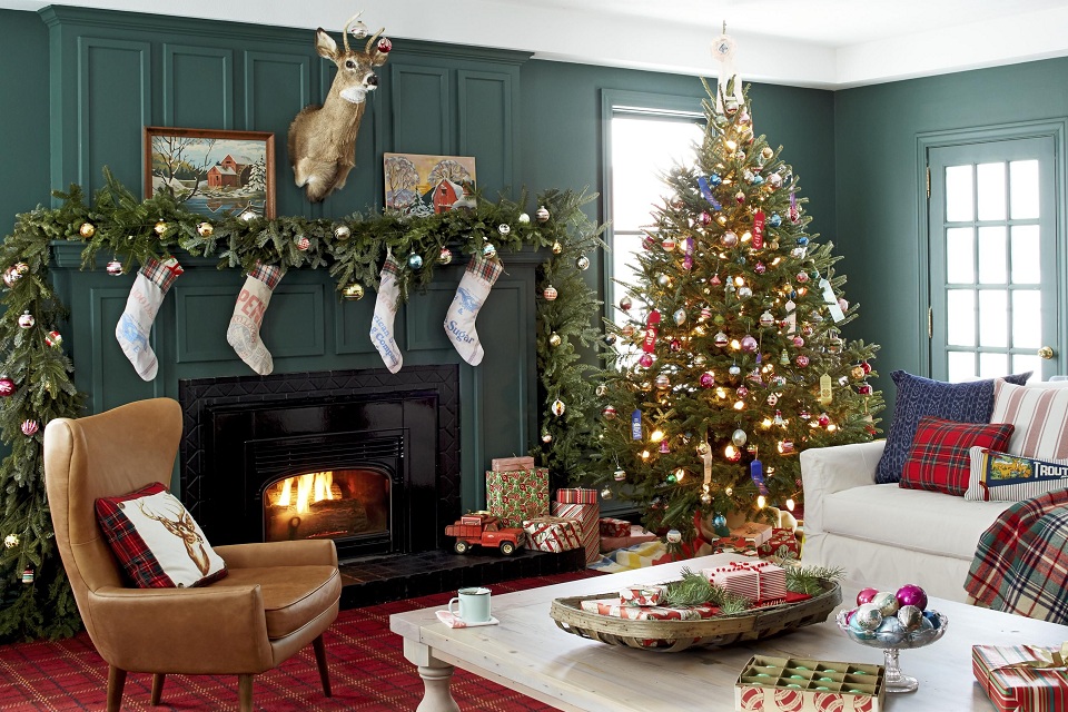 Add Color To The Living Room For Christmas