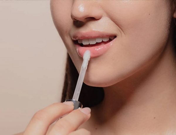 Benefits Of Using A Lip Gloss