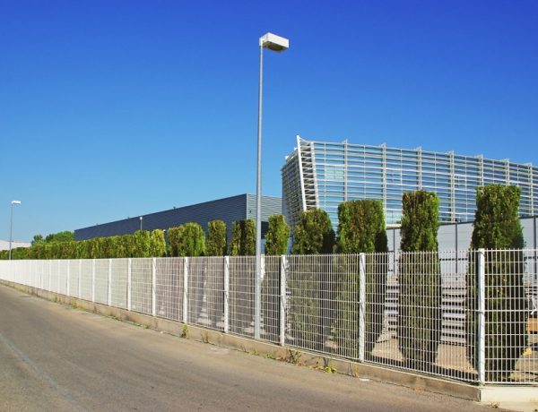 Benefits Of Installing Commercial Fencing
