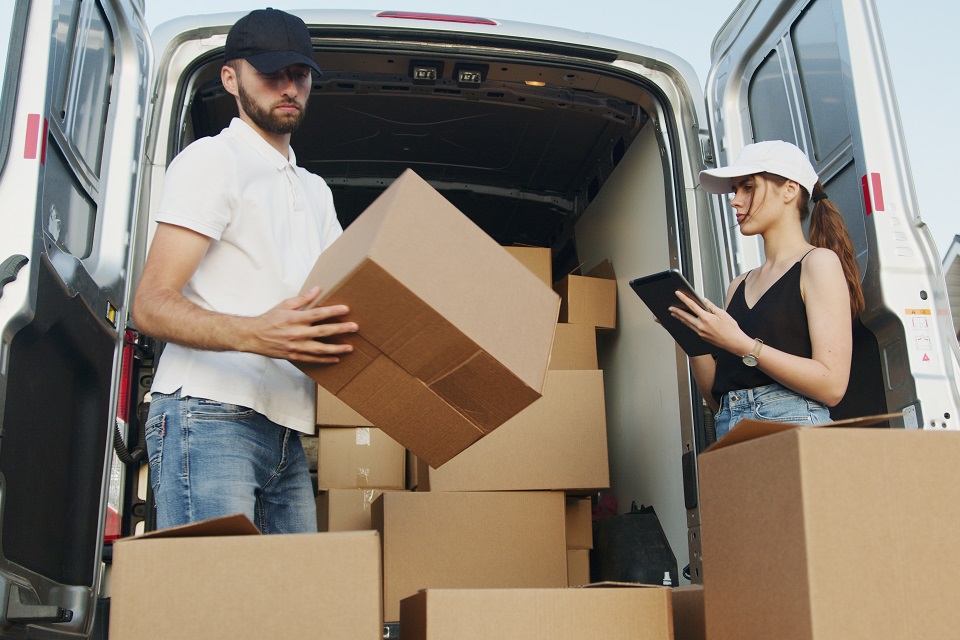 Benefits Of Hiring Professional Moving Services