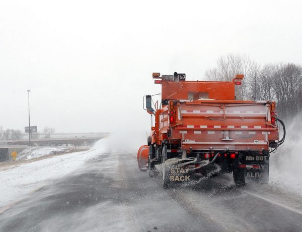 How Salt Spreading Can Help Snow Removal
