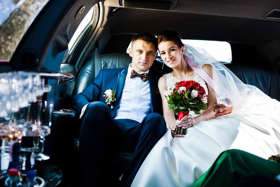 Limousine Services On Your Wedding Day