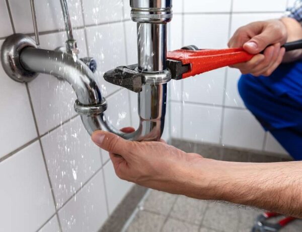 Essential Plumbing Repairs Every Homeowner Should Know