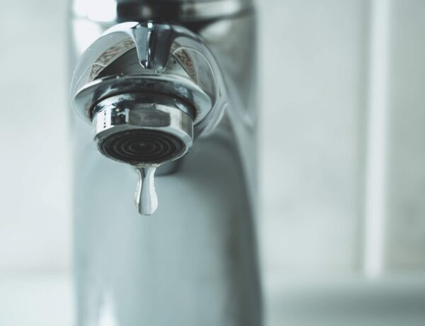 Causes Of Water Dripping From Your Faucet