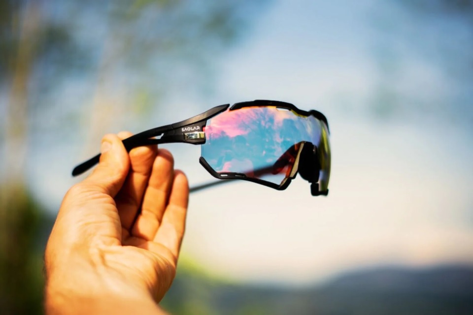 Maintaining Your Photochromic Cycling Glasses