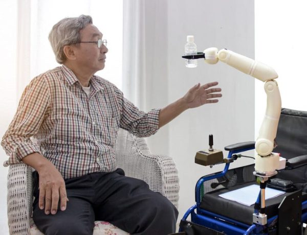 How AI Enhances Elderly Care